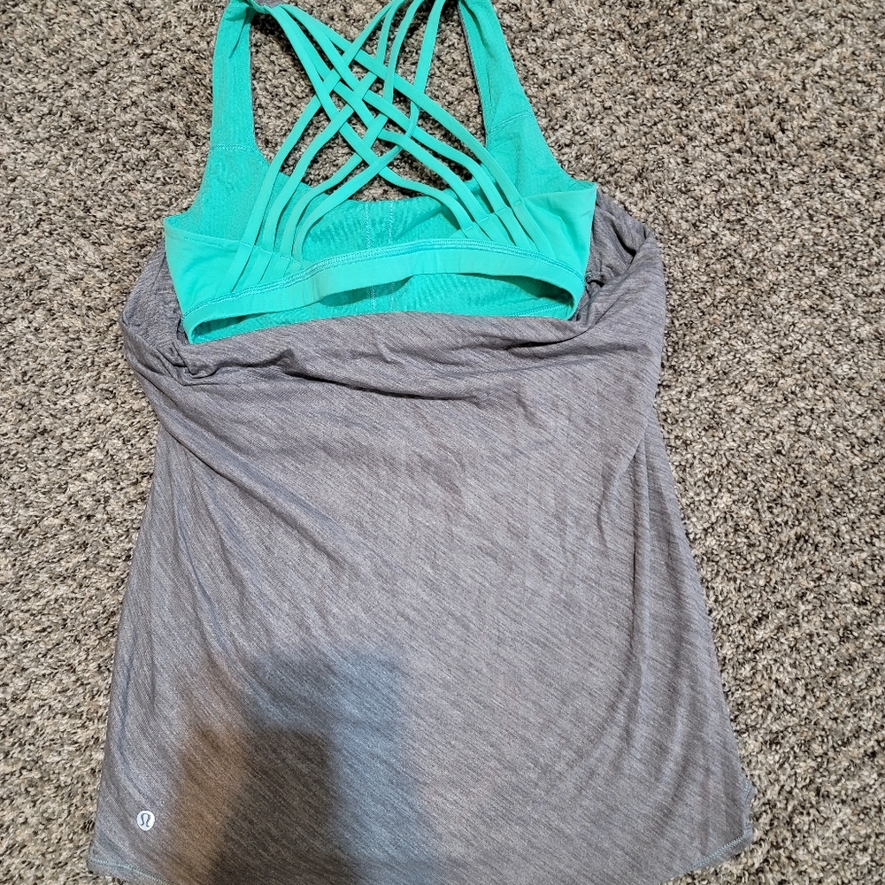 Lululemon tank top w/ bra
